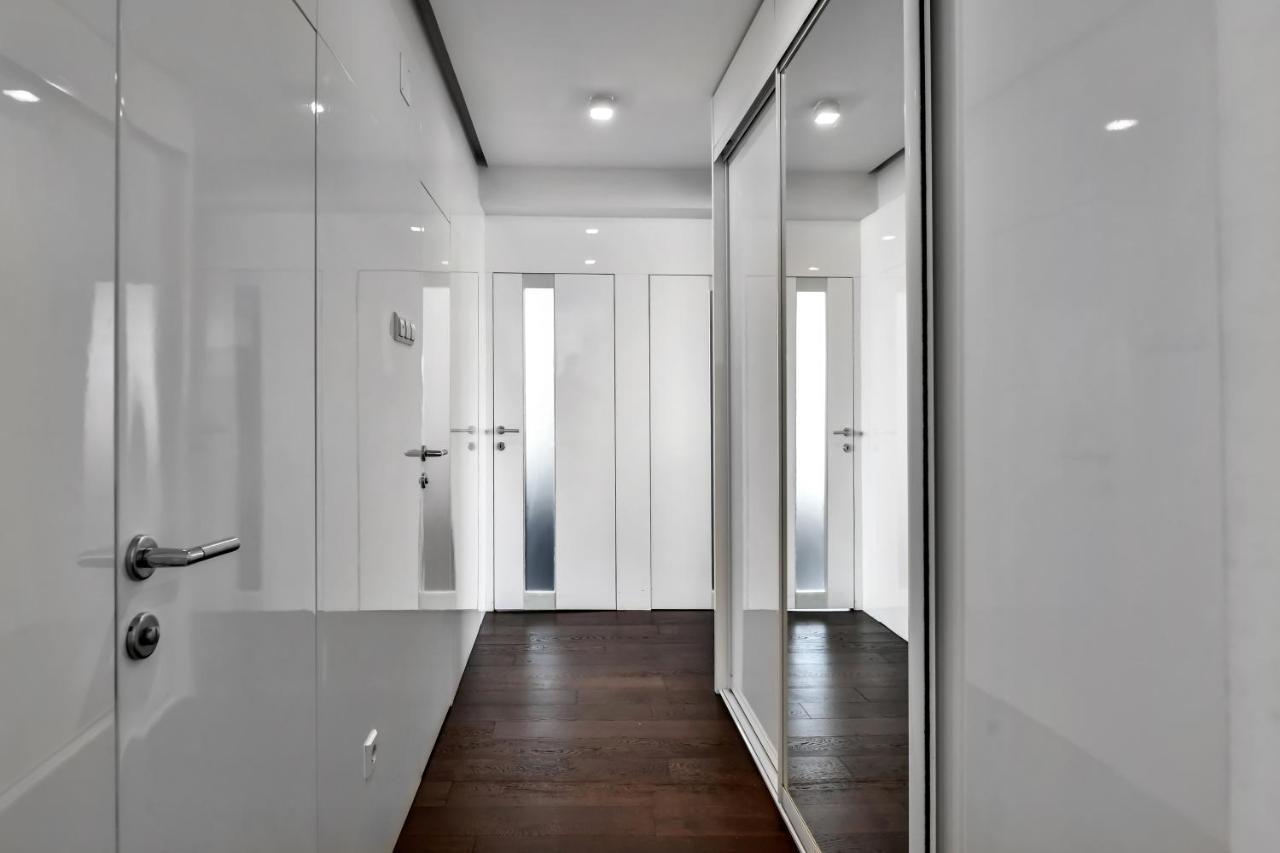 2 Bedroom Penthouse In City Center, Free Parking SJJ Exterior photo